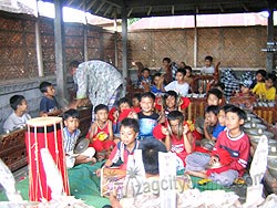 Children at Temple Music School