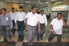 GOWA Members sendoff the Commissioner at Airport while he is going to Bangkok