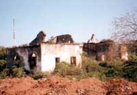 Ruins opposite Karachiwala, Siripuram