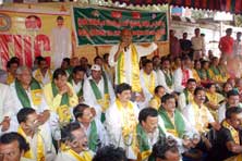TDP, CPI stage dharna in support of farmers