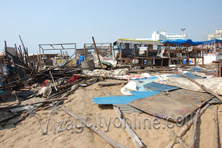 40 Shops at beach removed