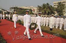 FLORAL TRIBUTES PAID TO MARTYRS ON NAVY DAY