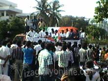 Longest Indian Flag of about 3 Km. Displayed In Beach Road around 4PM on 15-Aug-2011