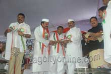 PRP MLAsof Vizag Joins in Congress