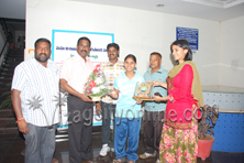 Commissioner felictating kabbadi champion sai lakshmi