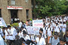 Jr doctors launch strike