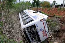One dead, 30 injured in an accident