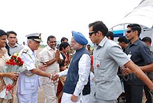 Prime Minister, Dr. Manmohan Singh welcomed by Chief of Naval Staff.