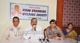 Brahmin Assn to distribute textbooks